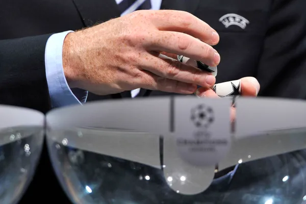 La fase de grupos de Champions League que tendrá Santiago Giménez (Getty Images)