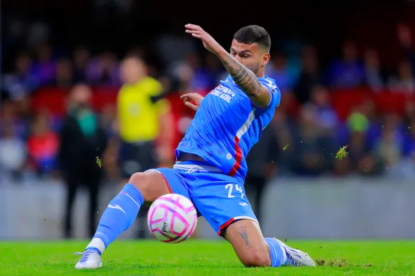 Juan Escobar será baja en Cruz Azul (Jam Media)