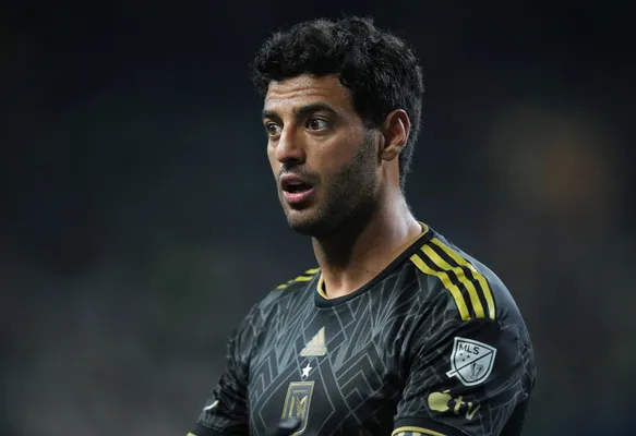 Lejos de Cruz Azul: este es el nuevo equipo de Carlos Vela (Imago)