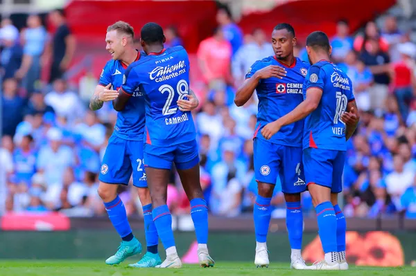 Cruz Azul buscará una victoria ante Tigres (JAM Media).