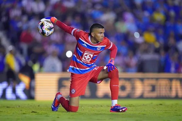 El gran reconocimiento de la Liga MX a Kevin Mier por su nivel (Imago 7)