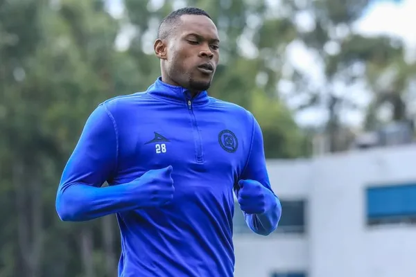 Diber Cambindo, delantero de Cruz Azul.