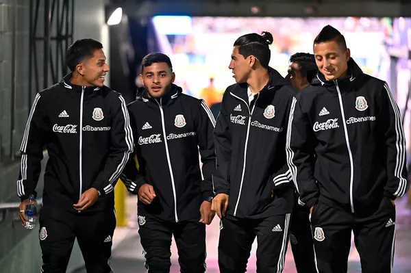 Carlos Salcedo y Alexis Vega coincidieron en el Tri. (Foto: Imago7)