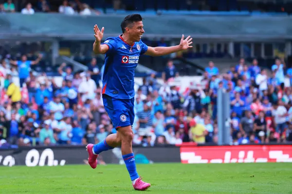 Sepúlveda en festejo del 1-0 ante León. (Imago 7)