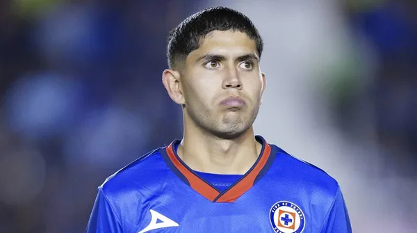 Carlos Vargas tuvo un paso casi testimonial por el primer equipo de Cruz Azul.