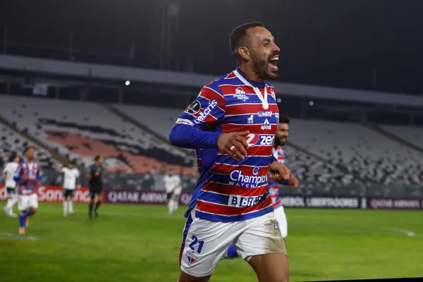 Moisés ilusiona a Cruz Azul. (IMAGO)
