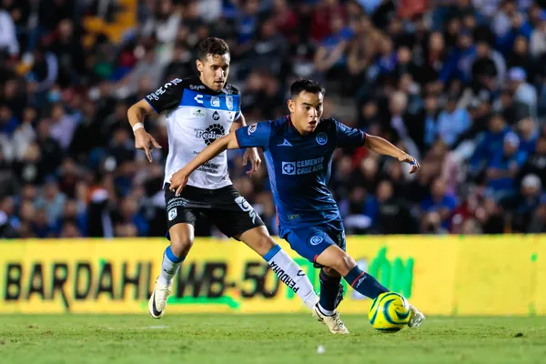Charly Rodríguez se estrenó como capitán en ausencia de los Campeones. (Foto: Imago7)