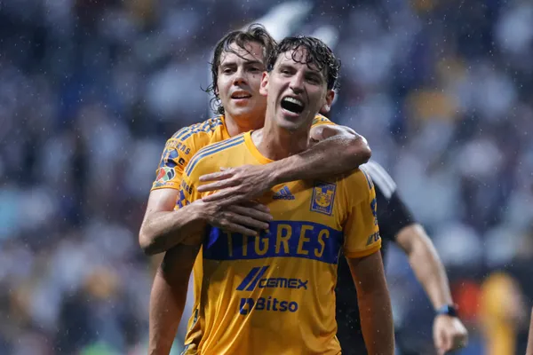 Igor Lichnovsky no fue registrado por Tigres (Imago 7)