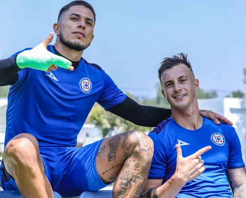 Twitter: @CruzAzul
