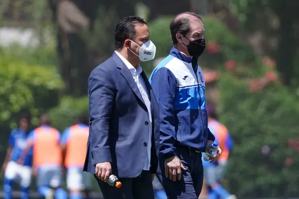 Victor Velazquez y Jaime Ordiales, polémicos personajes de Cruz Azul.