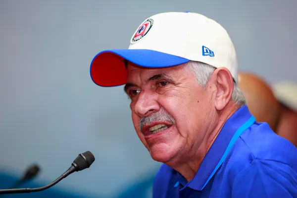 La continuidad de Ricardo Ferretti en Cruz Azul no está en riesgo (Jam Media)