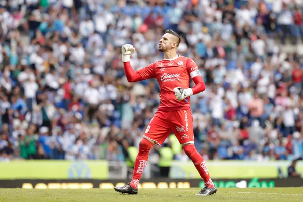 Antony Silva no seguirá en Puebla (Imago7)