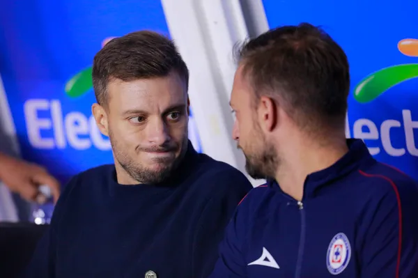 El gran desafío que tiene Martín Anselmi en Cruz Azul ante Chivas (Jam Media)