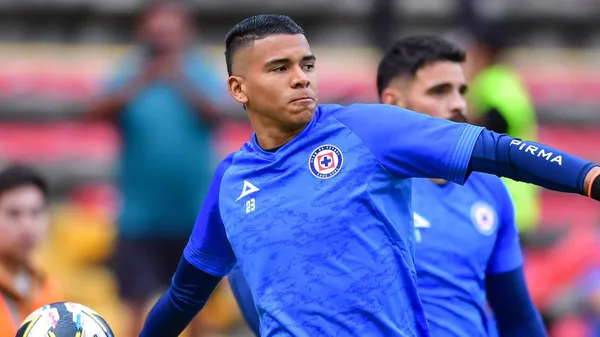 Kevin Mier perdió el puesto en los últimos partidos ante Andrés Gudiño.