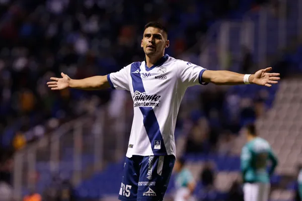 Cruz Azul podría volver a buscar a Guillermo Martínez (Imago 7)