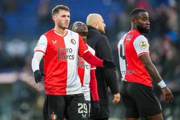 Santi Giménez suma 19 goles en la Eredivisie. (Foto: Imago)