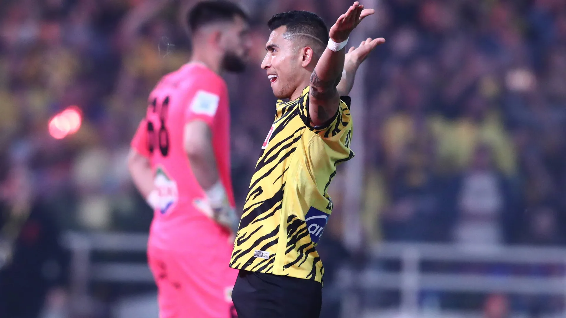Ex Cruz Azul: Orbelín Pineda consigue el 'doblete' en Grecia