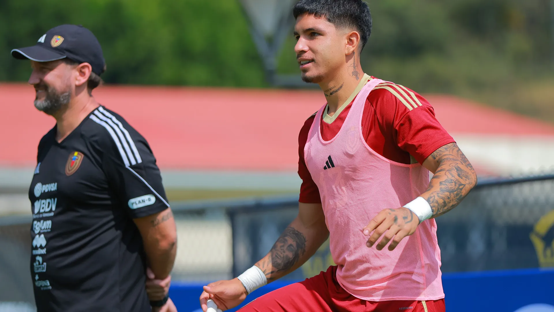 No arrancó el torneo con Cruz Azul, regresó de su Selección y firmó su debut con el primer equipo