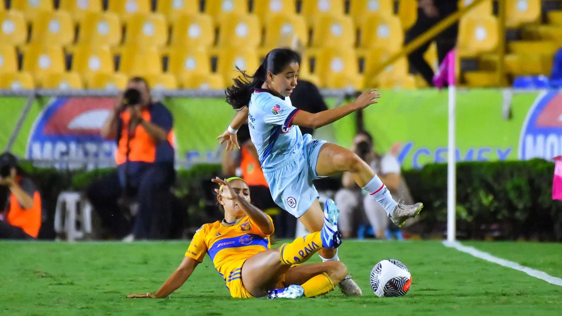 Cruz Azul Femenil cae ante Tigres UANL y sale de los puestos de clasificación