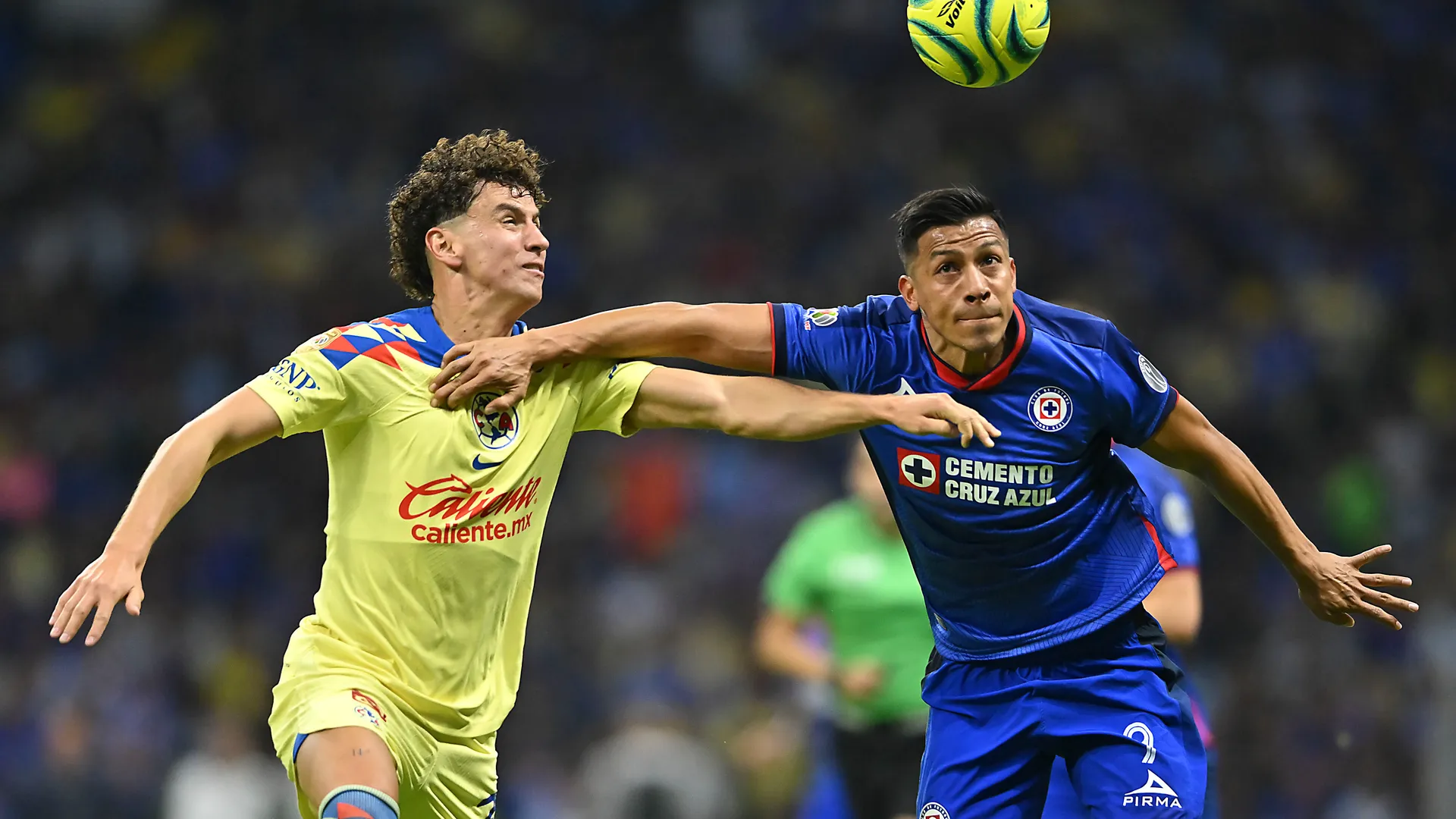 Cruz Azul y América chocan en la gran final de la Liga MX.