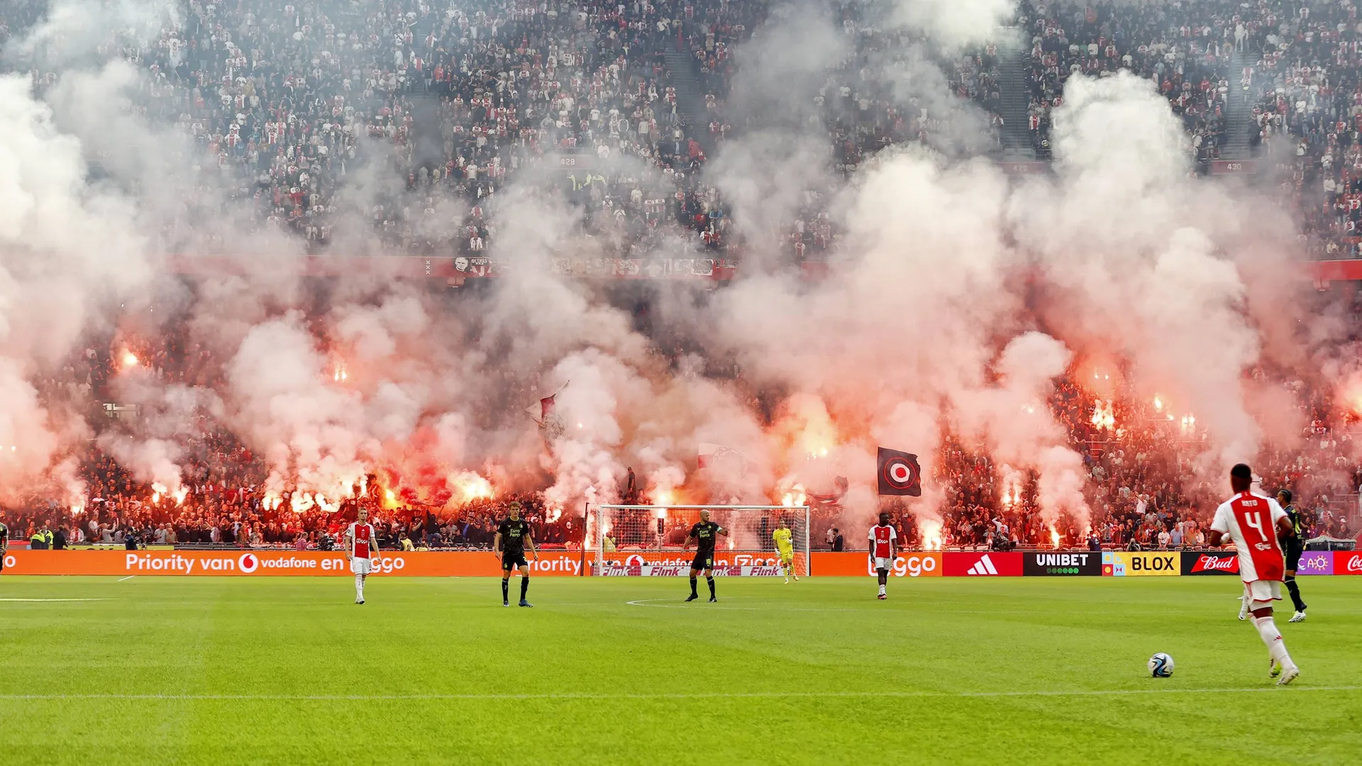Santiago Giménez: Ya hay fecha para la continuación del Feyenoord vs. Ajax de Amsterdam