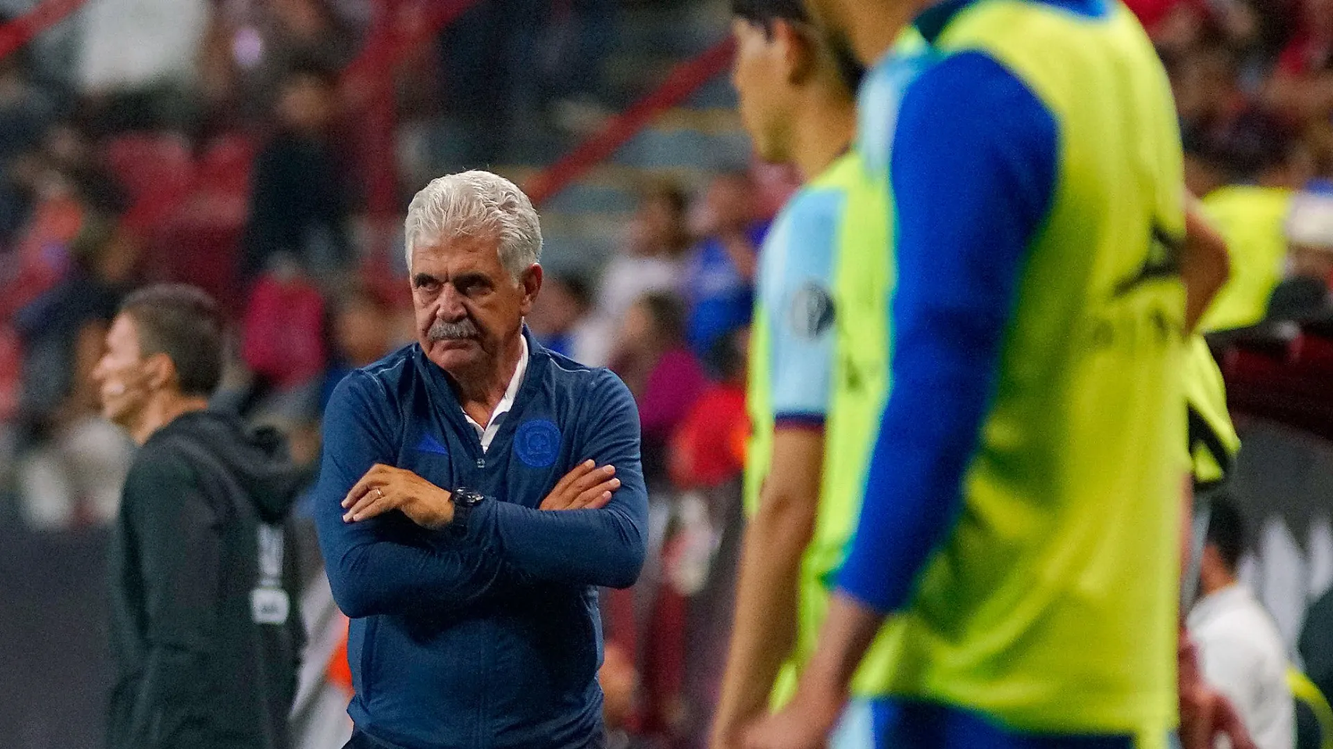 ¿Tuca Ferretti renunciará a su cargo como DT de Cruz Azul?