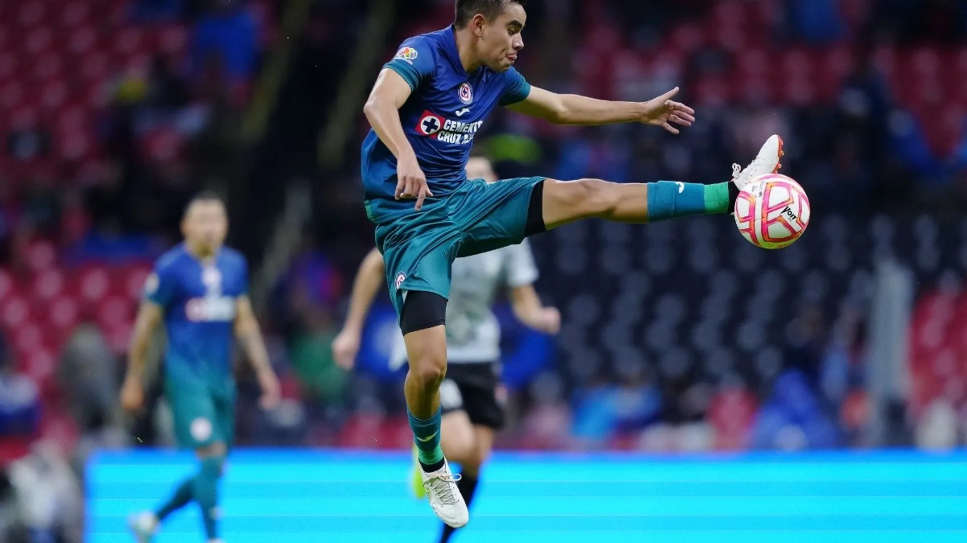 VIDEO | Estrada y Charly definen como cracks. ¿Cuál es mejor?
