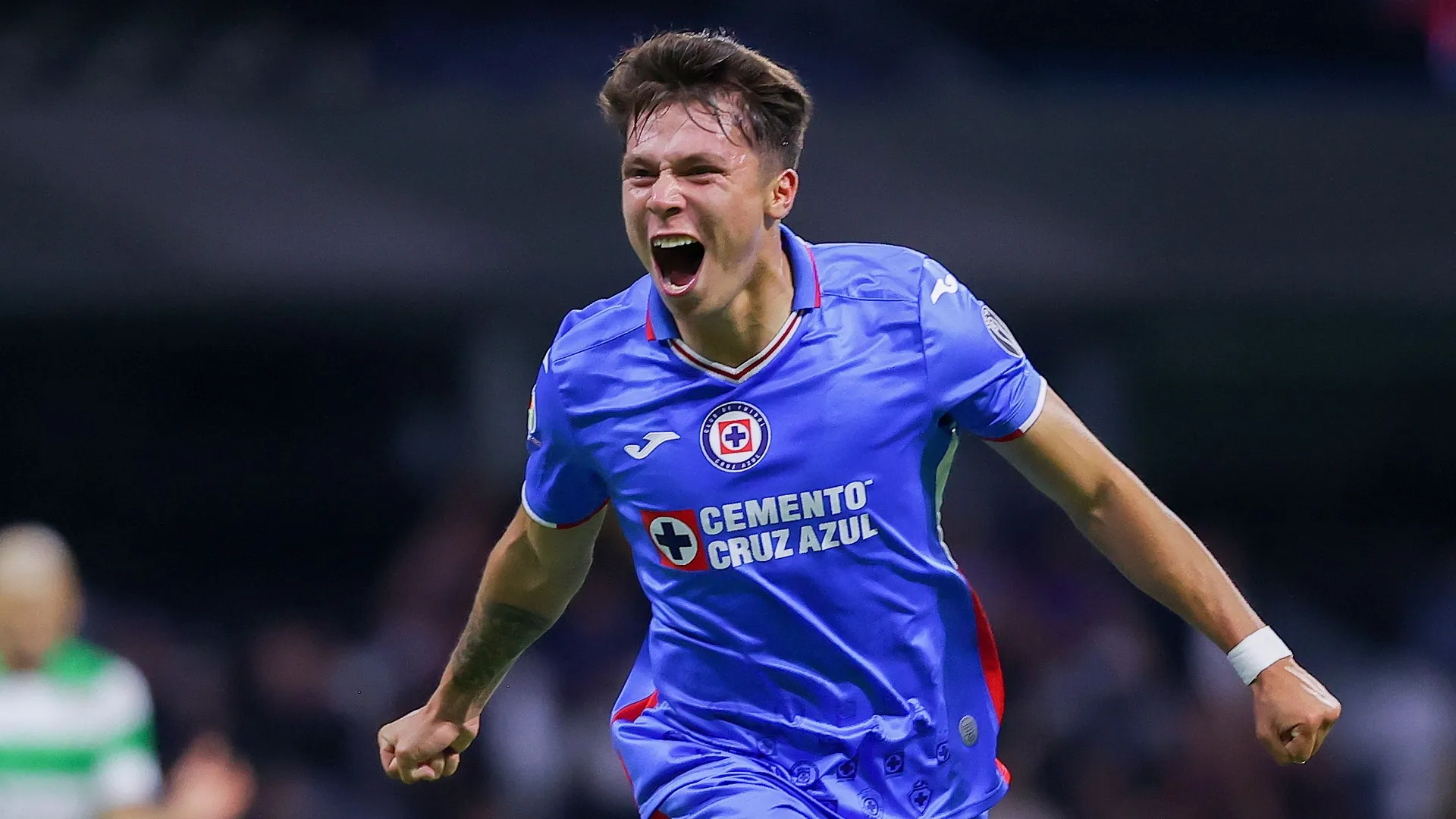 ¿Rodrigo Huescas saldría de Cruz Azul? La opción se mantiene latente