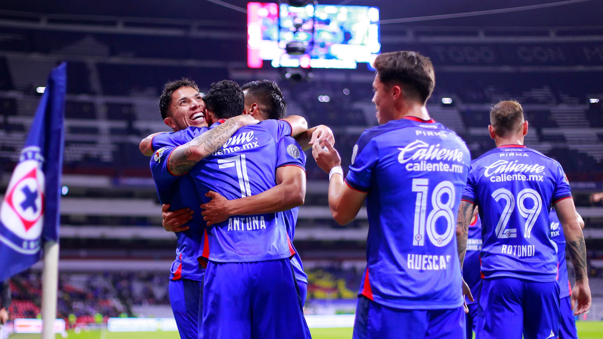Cruz Azul aún no ha decidido ninguna baja del plantel