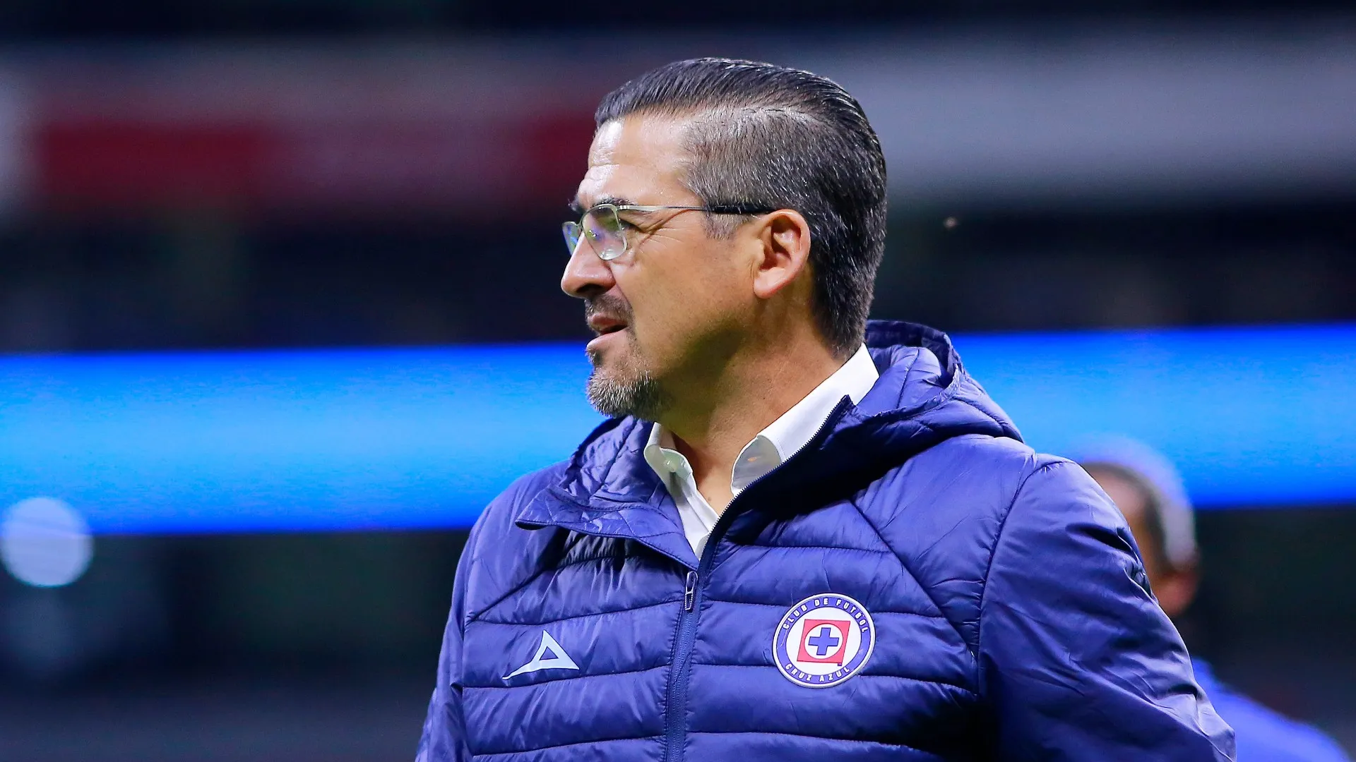 Tunden al DT de Cruz Azul: “Habría que retirarle el carnet de técnico a Joaquín Moreno”