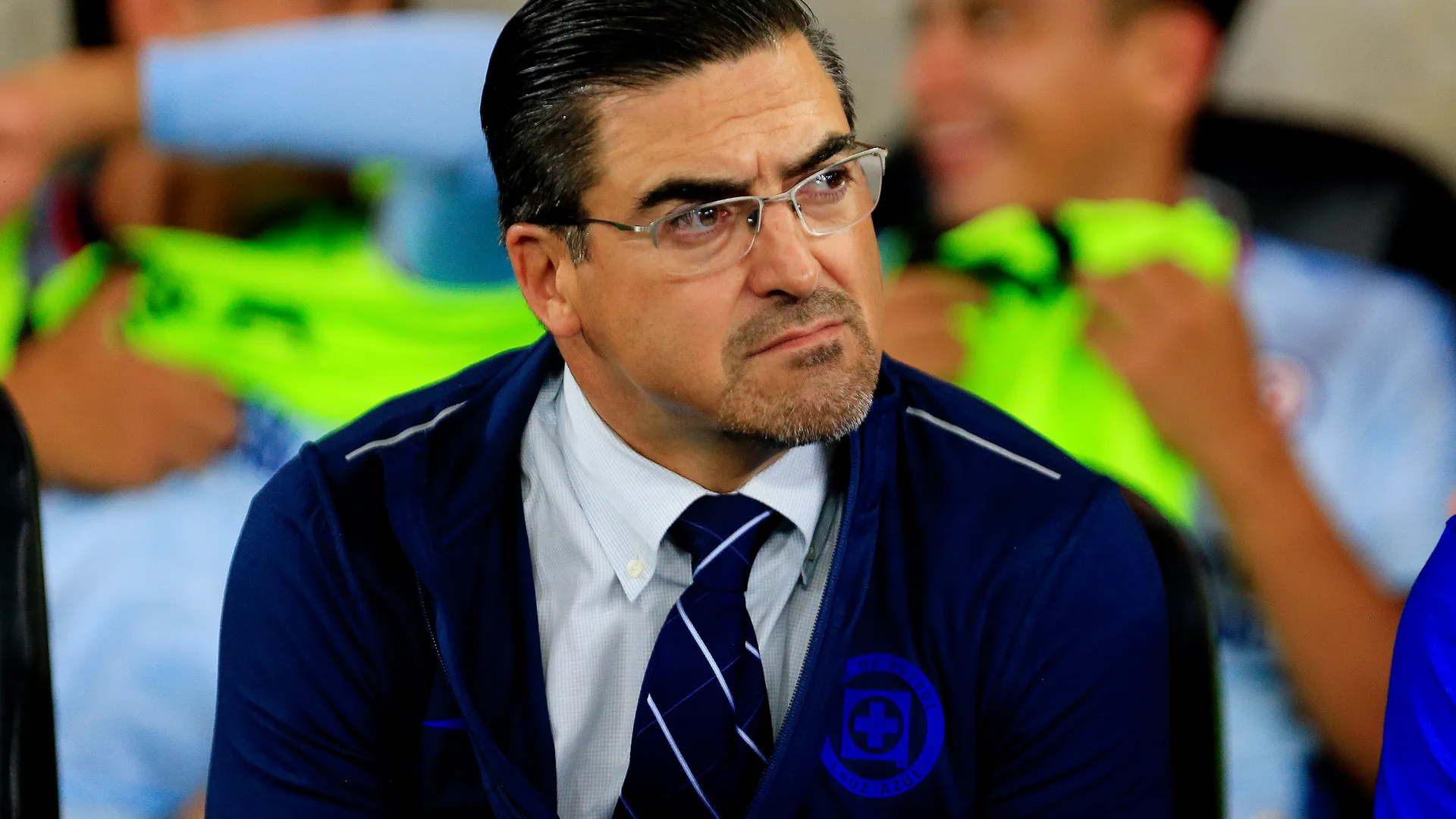 Joaquín Moreno sorprende con su alineación.