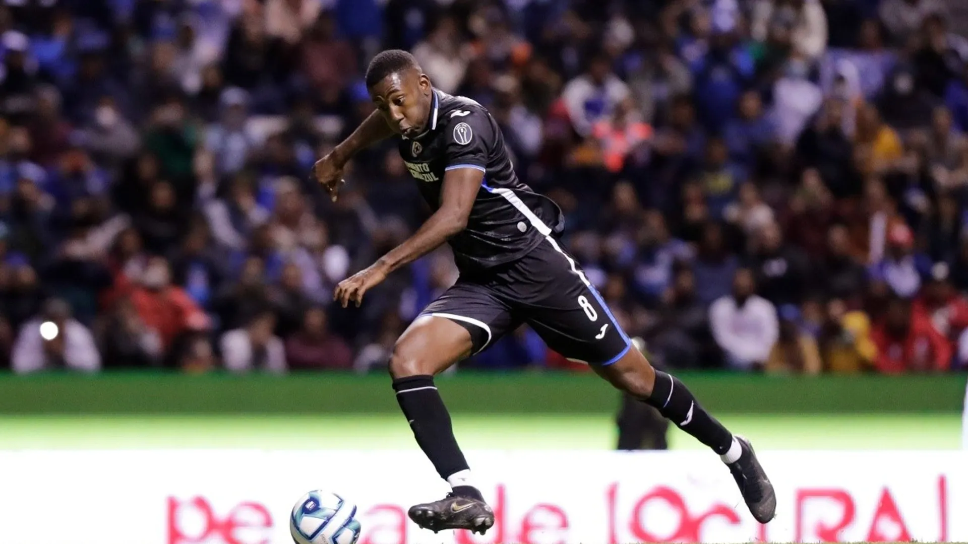 La inexplicable ausencia de Gonzalo Carneiro