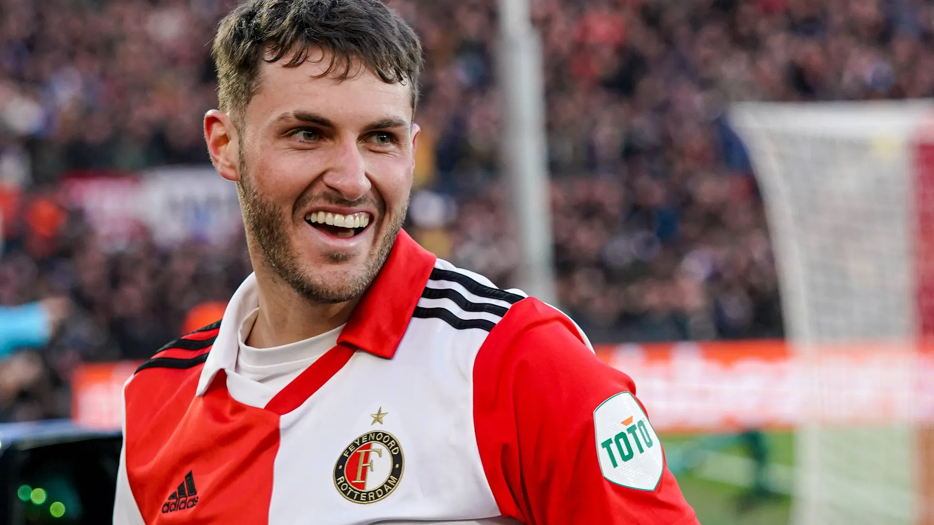 "Me encantaría que volviera": Santiago Giménez pide 'coperacha' para salvar a un club mexicano