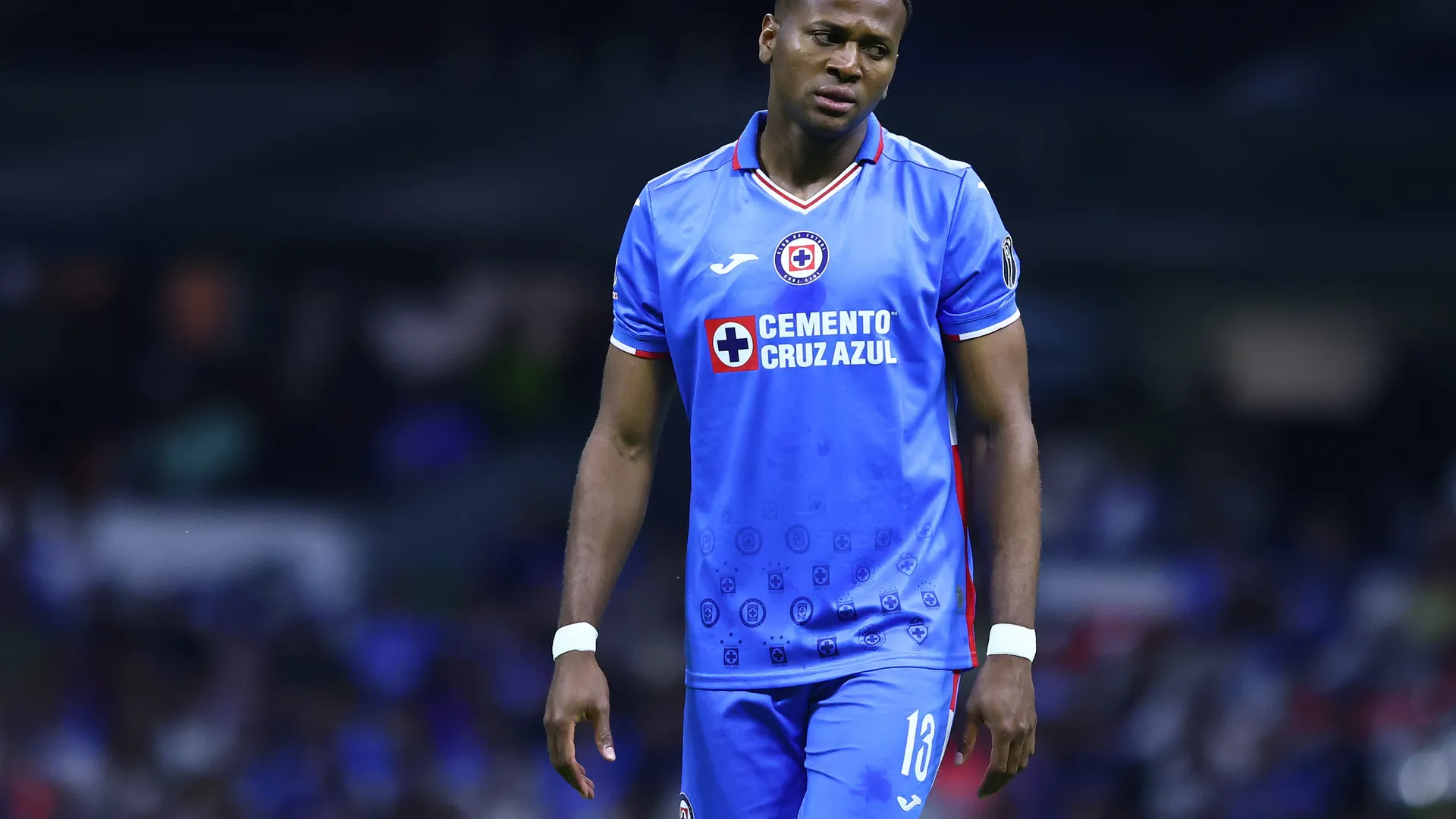 Michael Estrada fue dado de baja en Cruz Azul y tiene nuevo equipo.