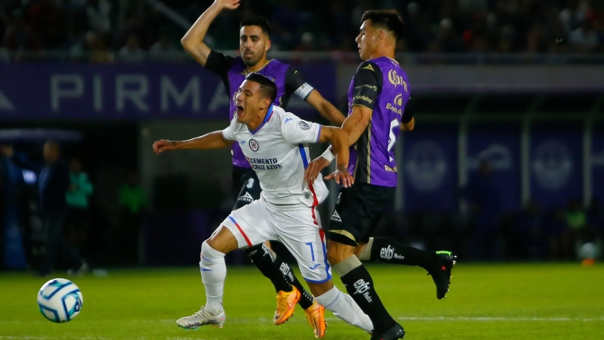 Fiel a sus estilo, el dueño de Mazatlán se burló del Tuca y Cruz Azul