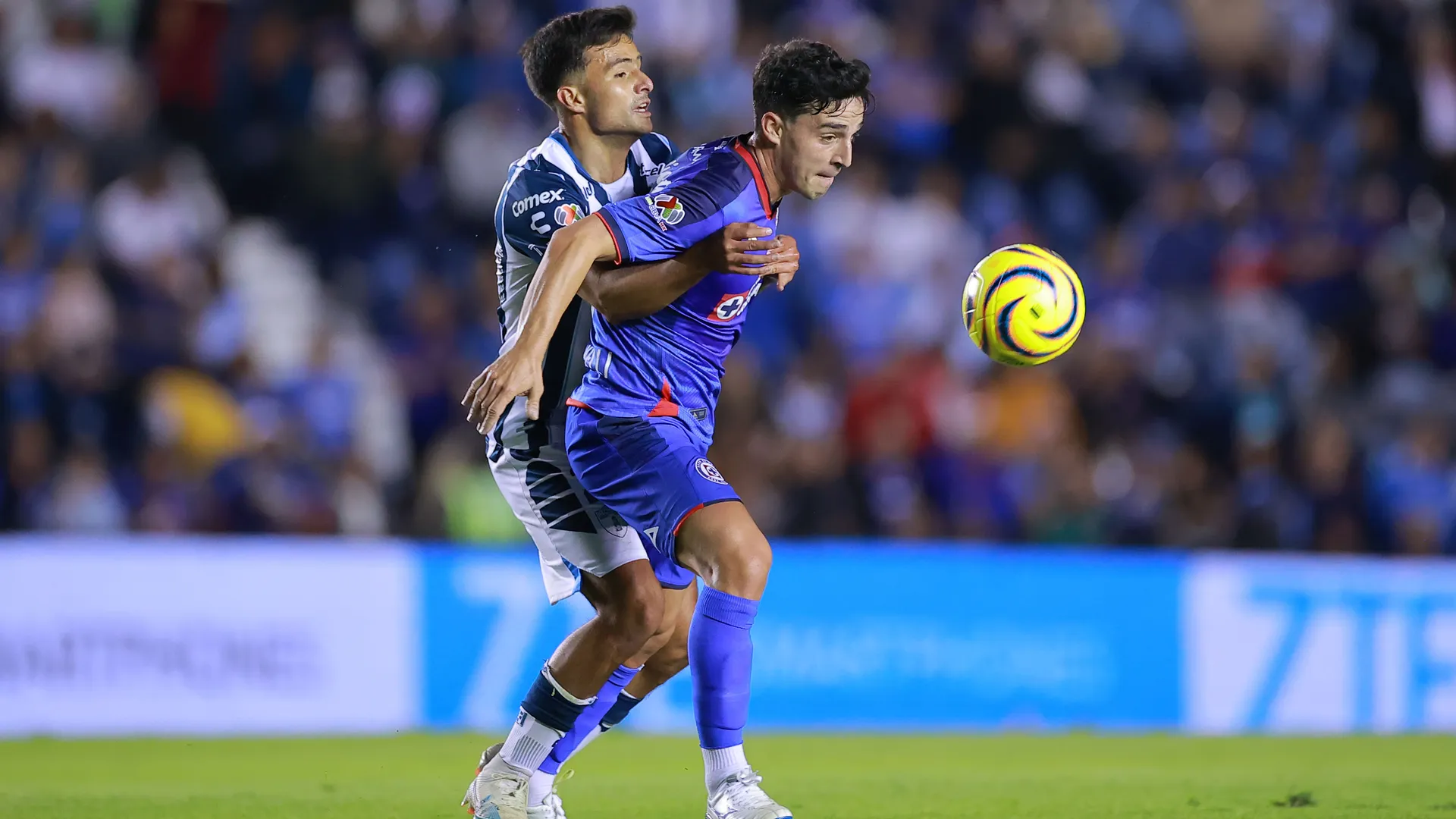 Lorenzo Faravelli se estrenó con Cruz Azul en el Clausura 2024