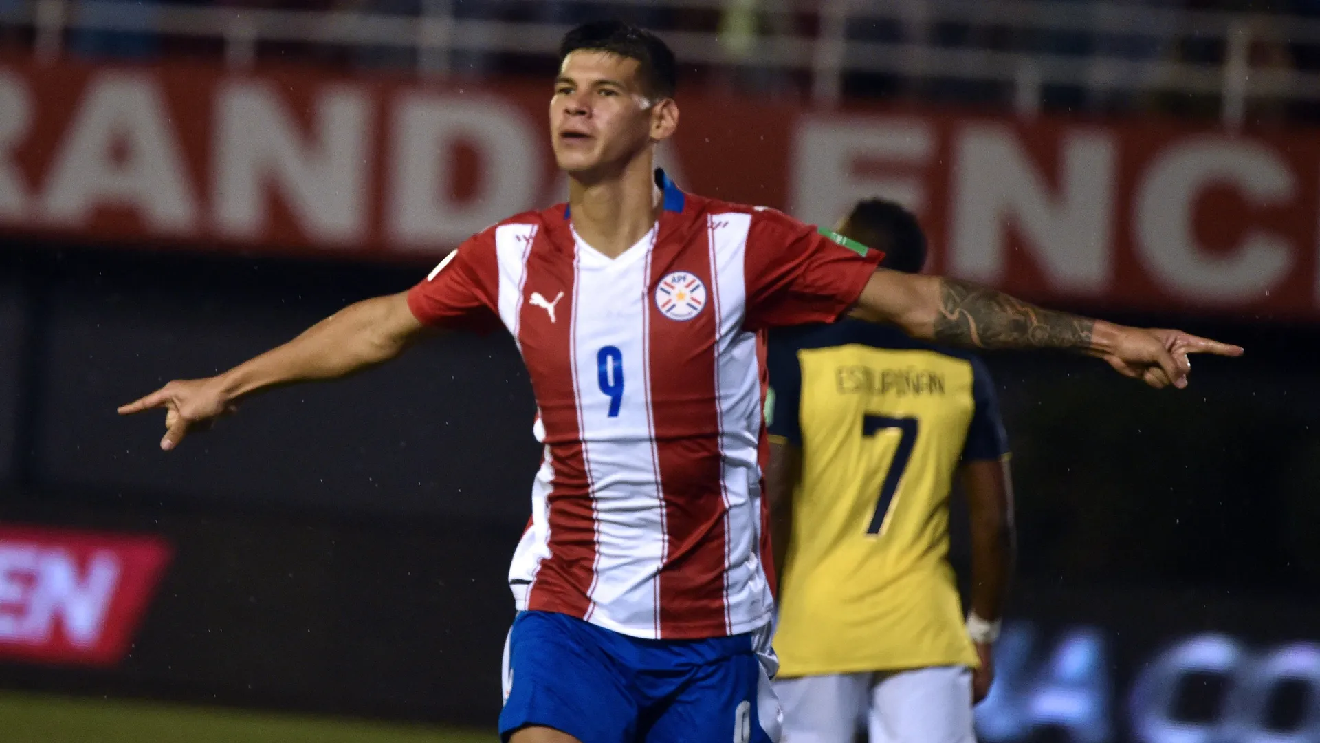 Mercado 2023 | Se enfría el FICHAJE del delantero deseado por Cruz Azul por un interés desde Europa