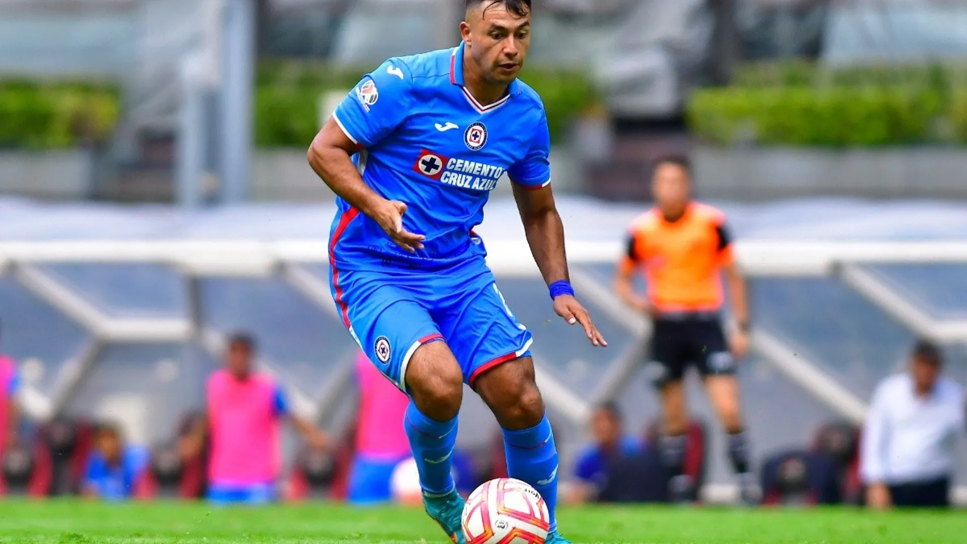 Cruz Azul define el futuro de Iván Morales. Los planes cambiaron radicalmente