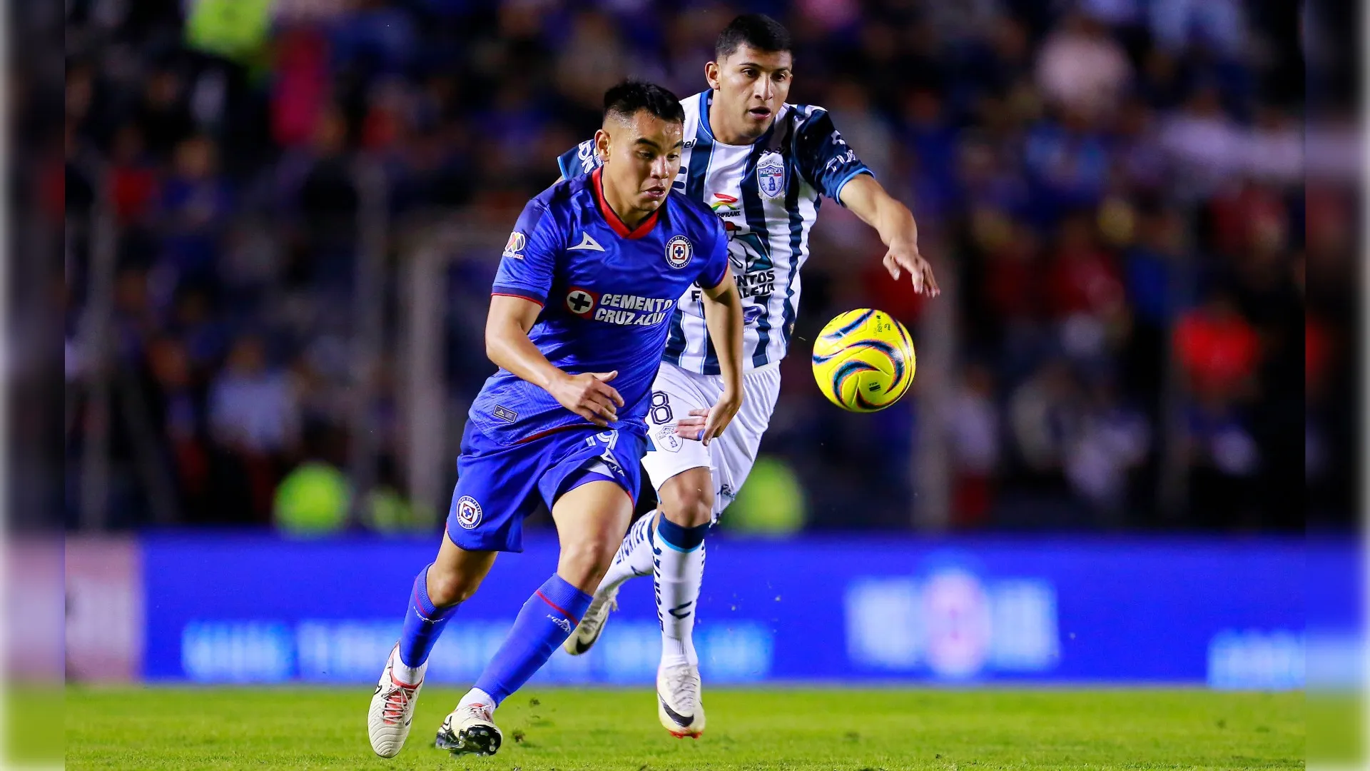 Los claroscuros de Charly Rodríguez en el primer partido de Cruz Azul en el Clausura 2024