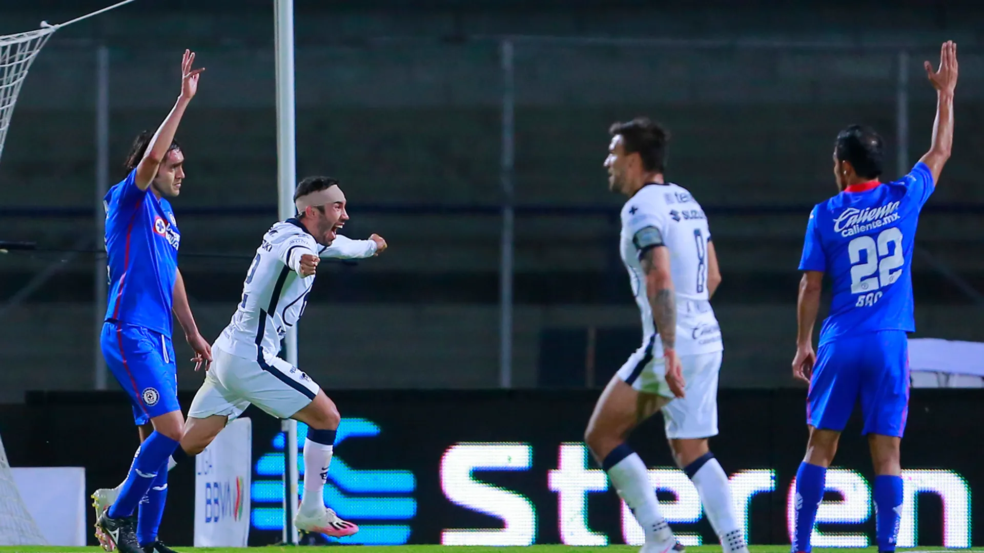 Los dos cambios clave que tuvo Cruz Azul en la remontada histórica ante Pumas en el 2020