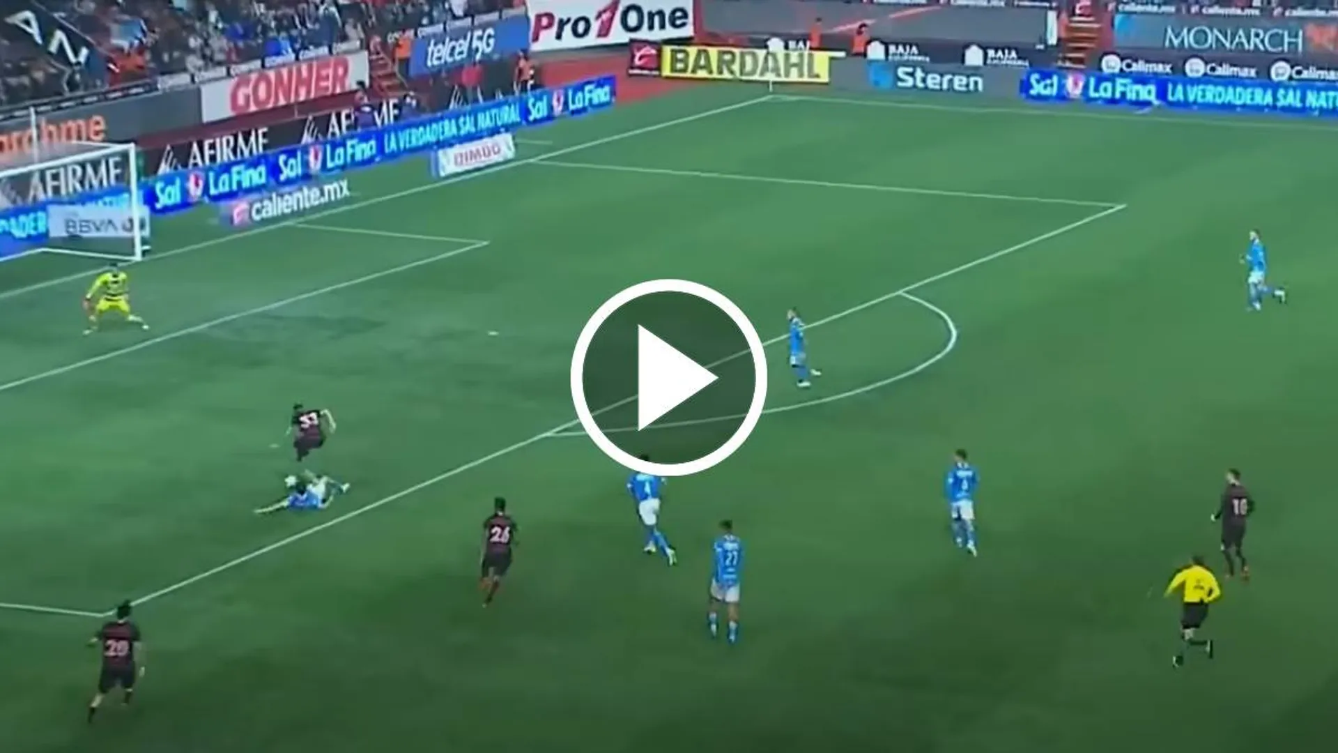 De no creerse: los 7 jugadores de Cruz Azul involucrados en el gol de Bebelo para el 3-0 de Xolos