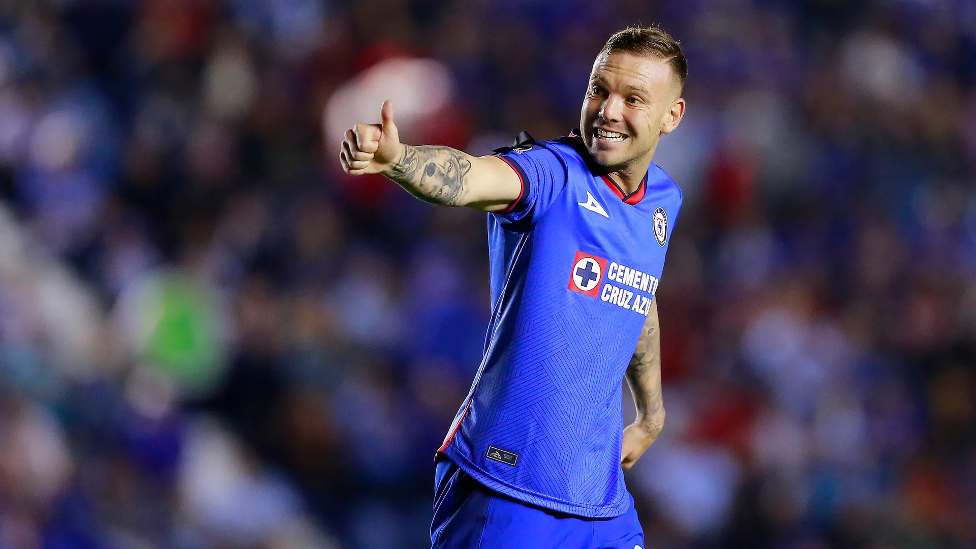 Rodolfo Rotondi habló directamente con la afición de Cruz Azul
