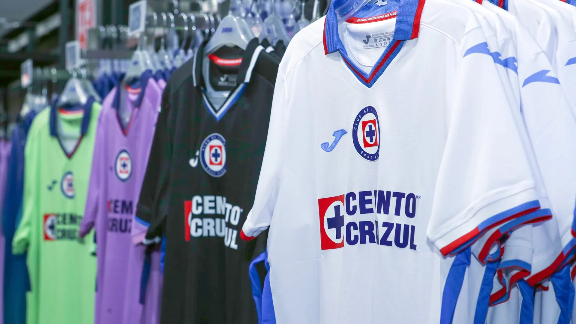 Cruz Azul sigue con la gira del adiós de Joma a unos meses de su salida