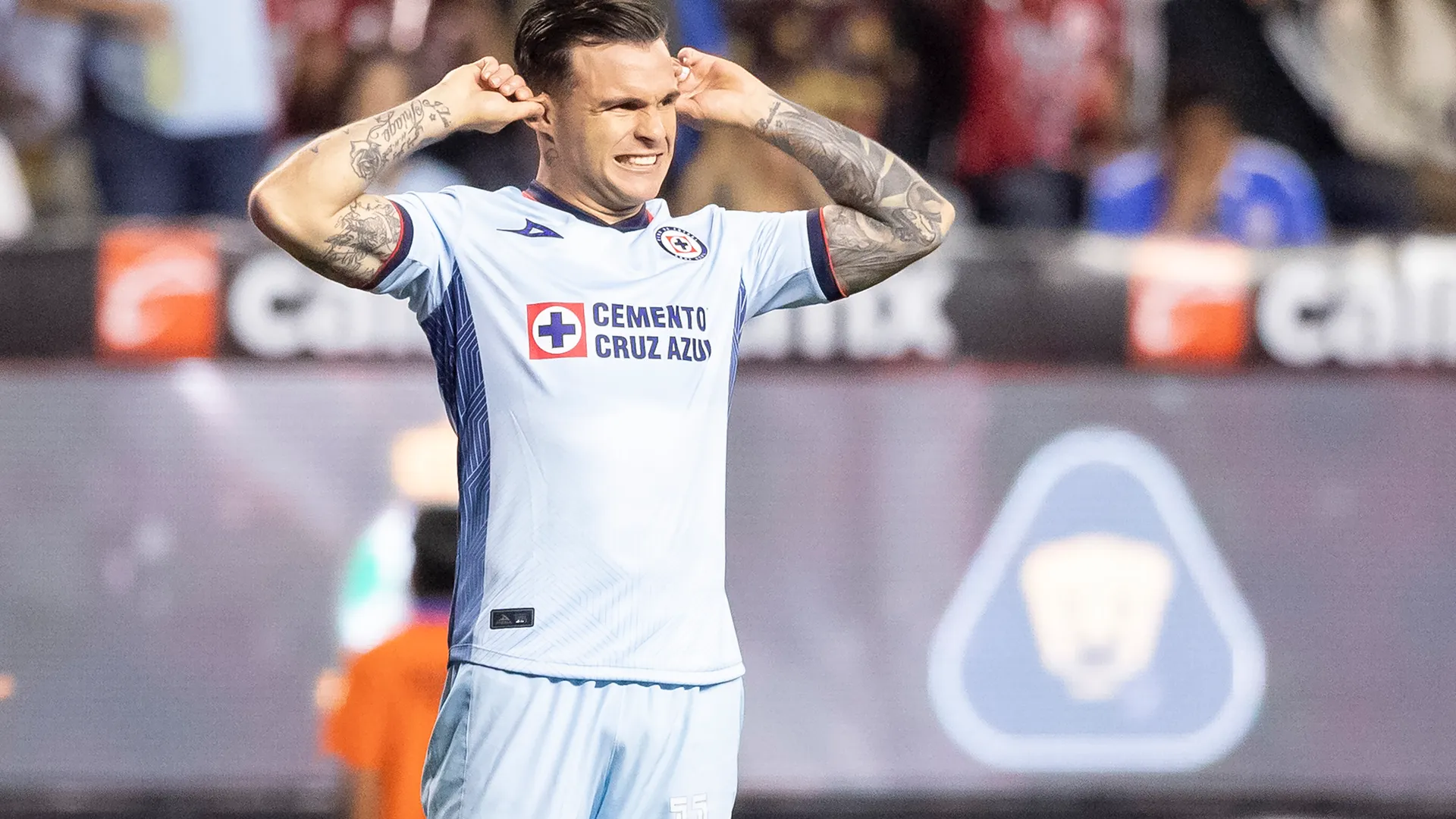 Cruz Azul cansado de Christian Tabó