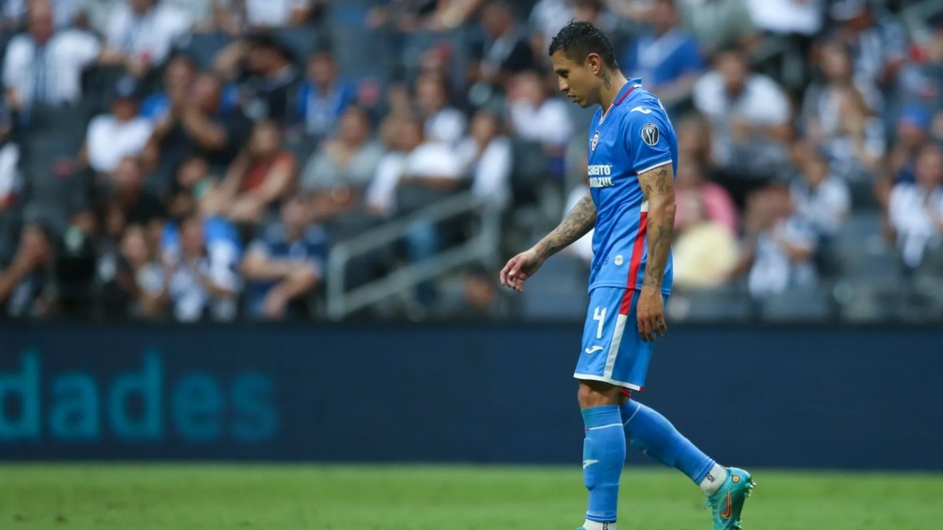 Cruz Azul separa momentáneamente del plantel al Cata Domínguez
