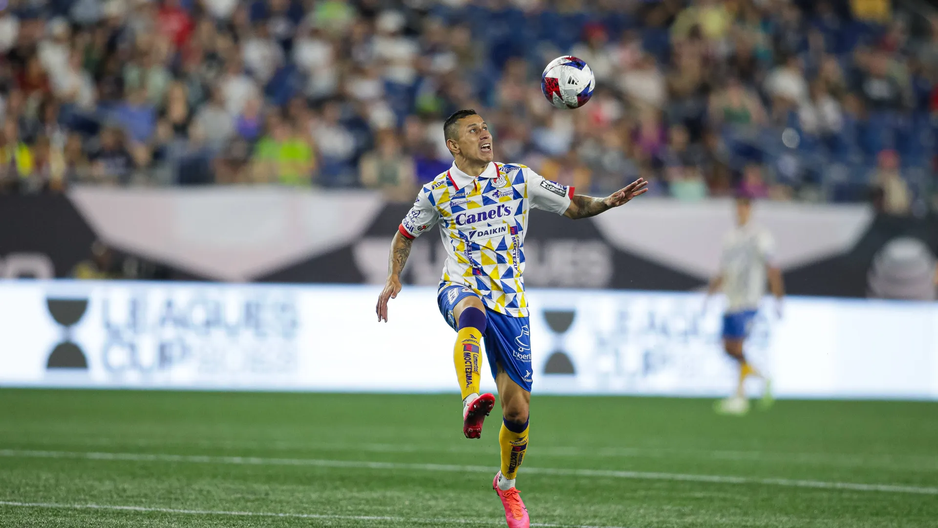 Afición se burla de los errores del "Cata" Domínguez en la Leagues Cup 2023
