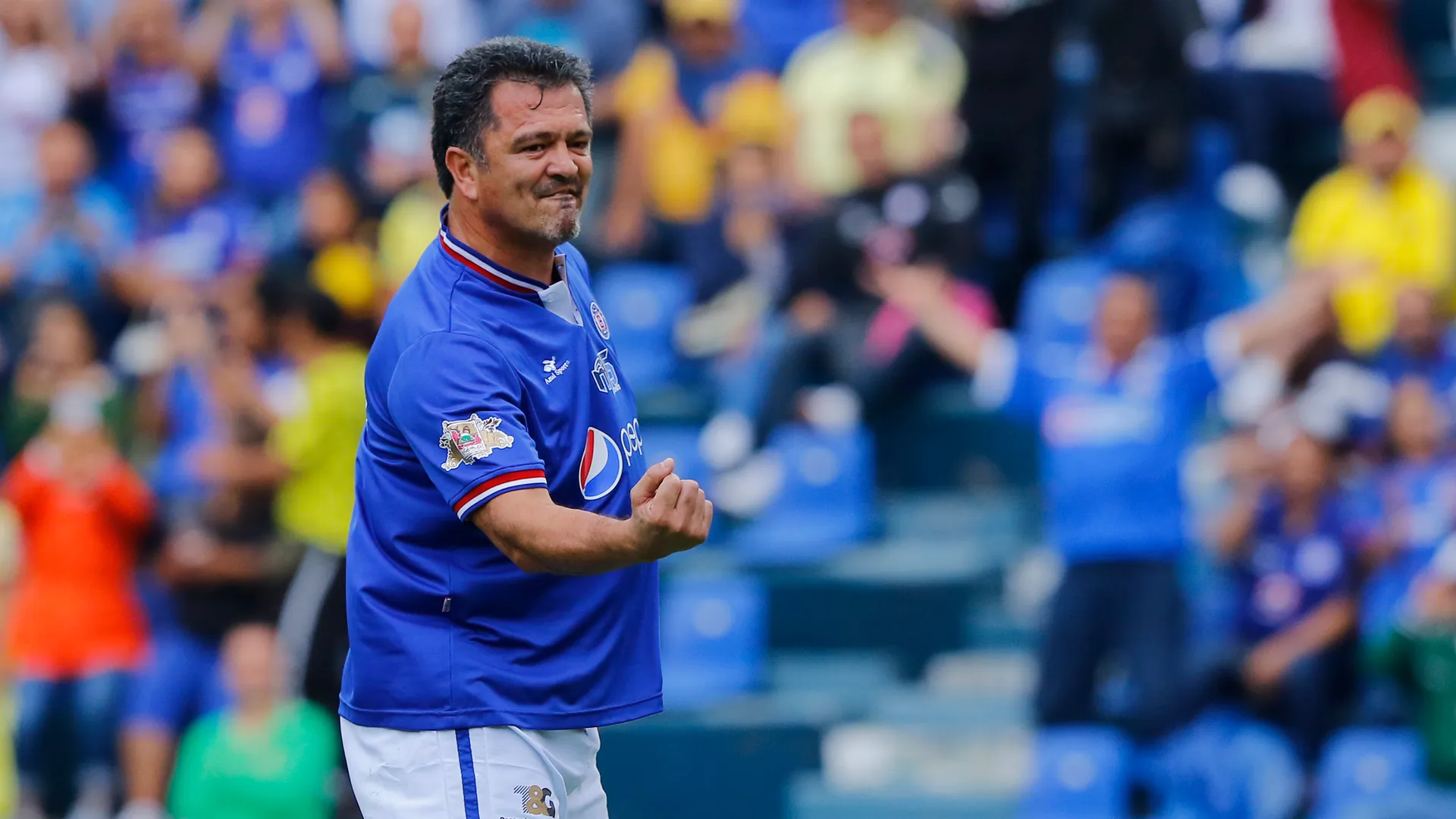 Carlos Hermosillo le tiró al expresidente de Cruz Azul.