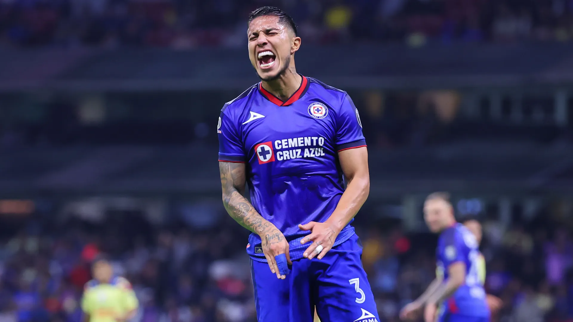Las opciones que baraja Carlos Salcedo para salir de Cruz Azul