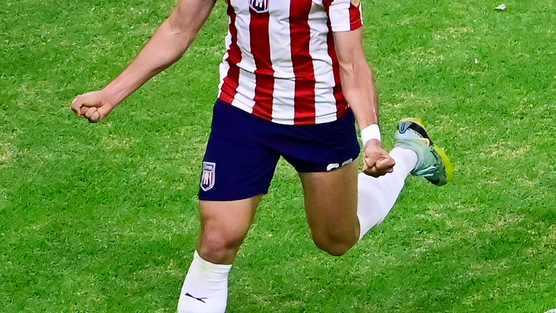 Tepa González, buscado por Cruz Azul.