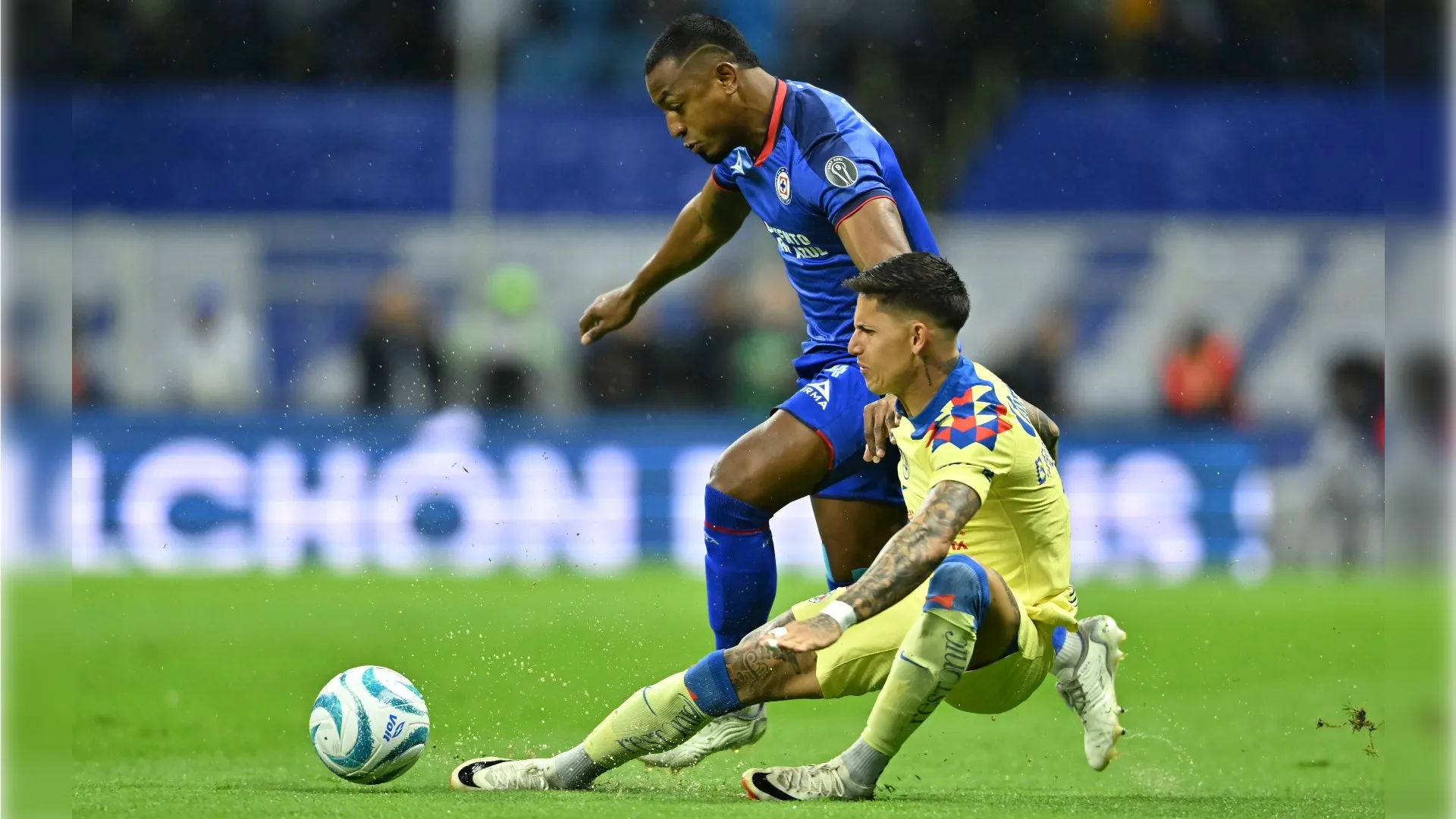 POLÉMICO VIDEO: Brian Rodríguez, jugador del América, se burla de Cruz Azul